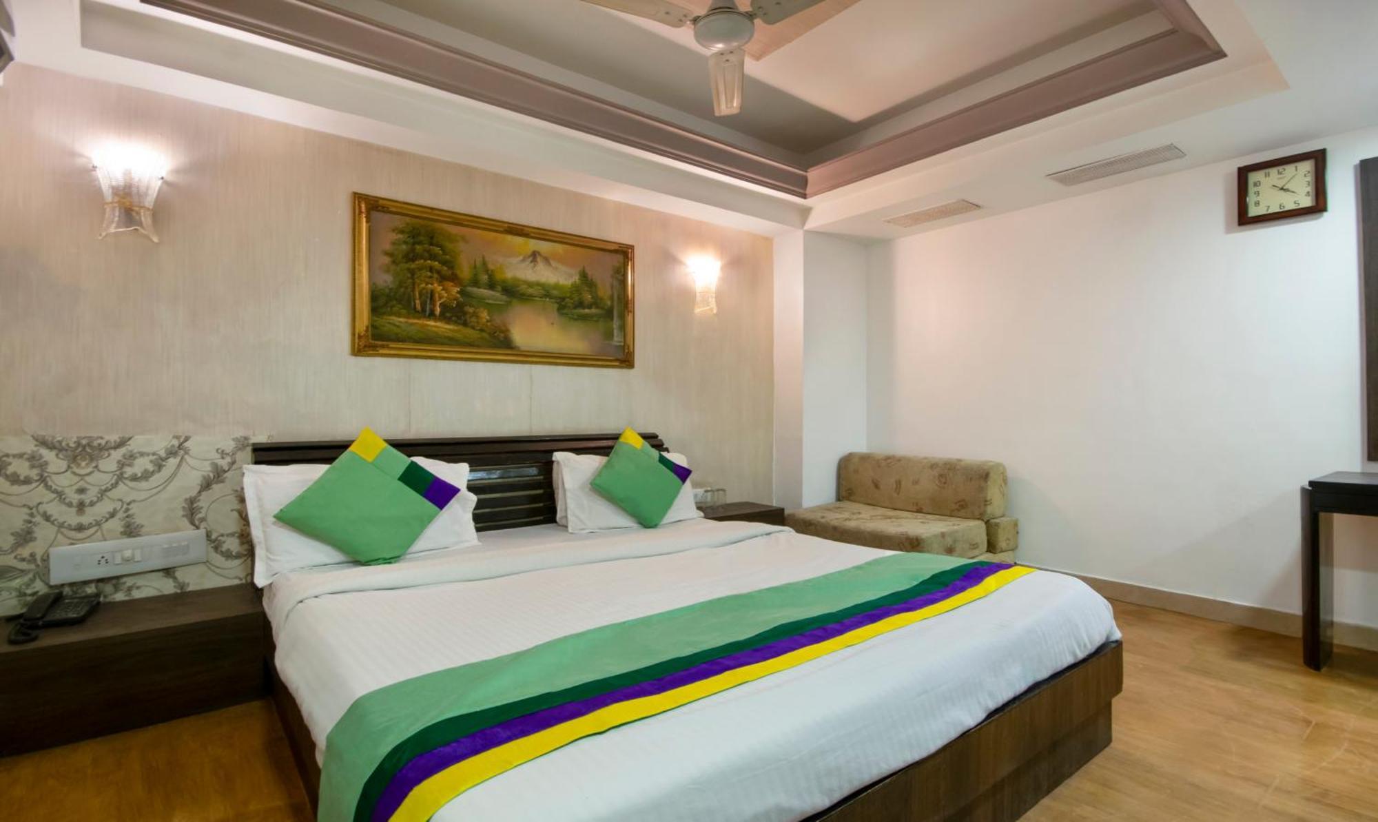 Itsy Hotels Shree Krishna Palace Ахмедабад Екстериор снимка